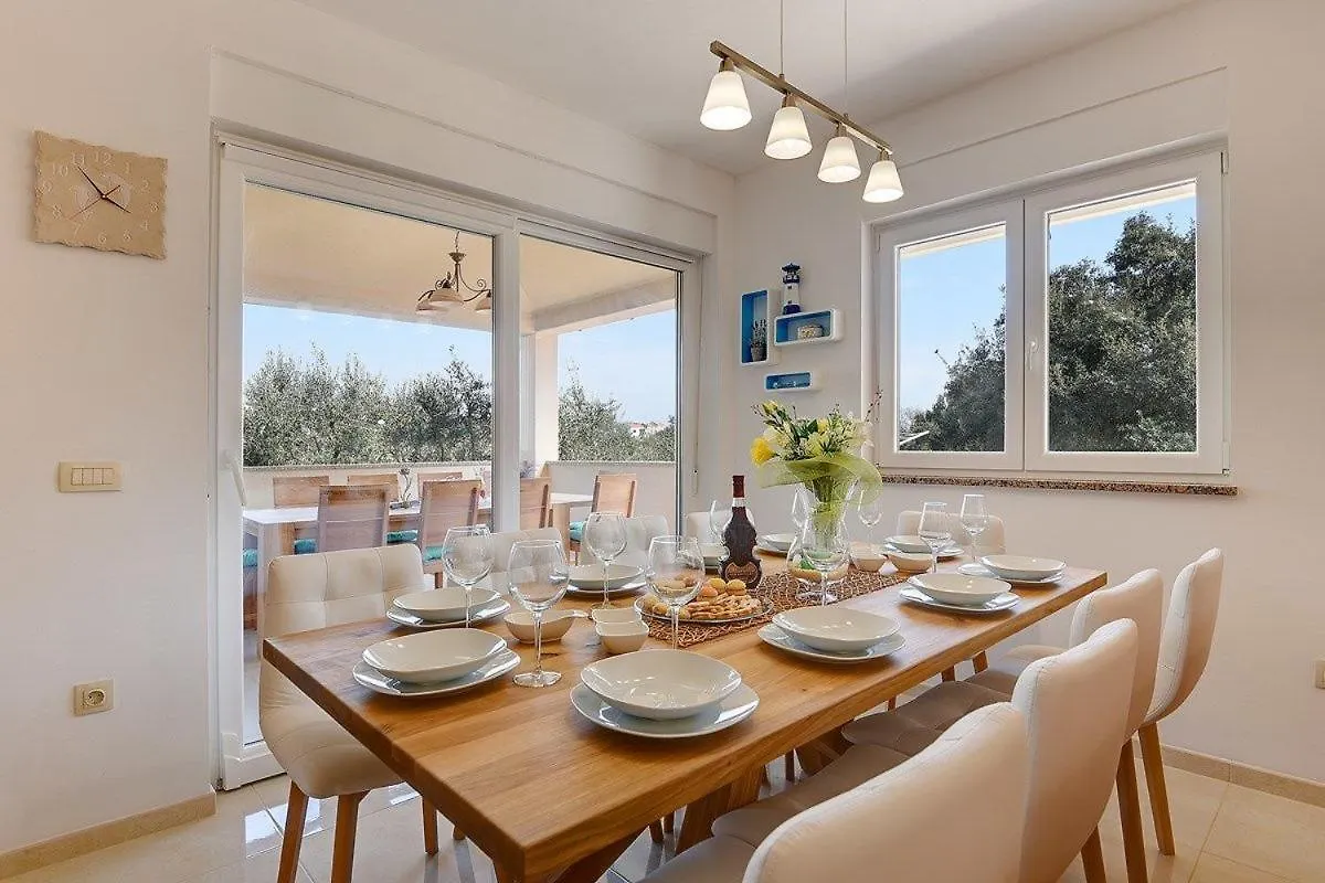 Holiday Home Veronika 温克兰 克罗地亚